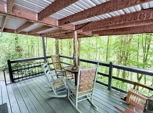 89 Dog Hollow Hollow, Robbinsville, NC 28771