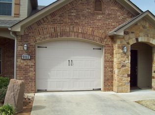 901 Wilcrest Pl, Longview, TX 75604