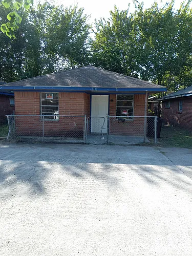 2113 Hutton St Photo 1
