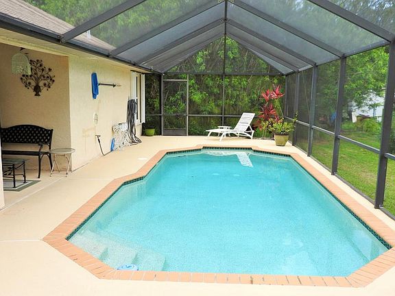5th image of 2109 SW Algiers St