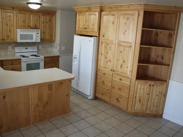 1097 N Main St, Orem, UT 84057