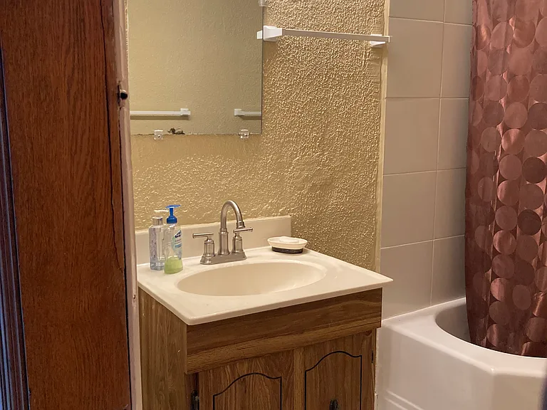 705 W Belmont Ave #2F — Photo 14