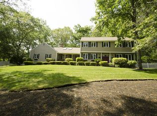 7 Clover Ter, Natick, MA 01760