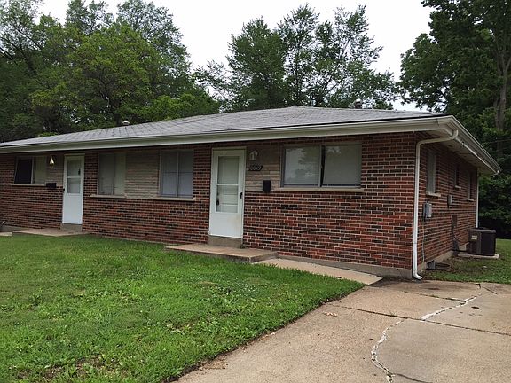 3rd image of 10049 Douglas Ct