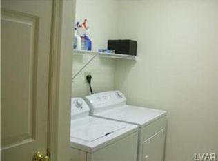 1240 Old Gate Rd, Northampton, PA 18067