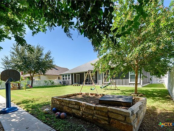 5th image of 534 Melissa Ln