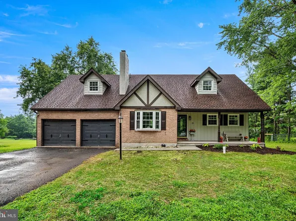 29 Kurtz Rd, Schwenksville, PA 19473