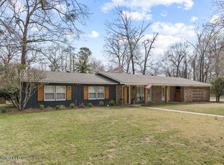 4504 E Cheryl Dr, Jackson, MS 39211