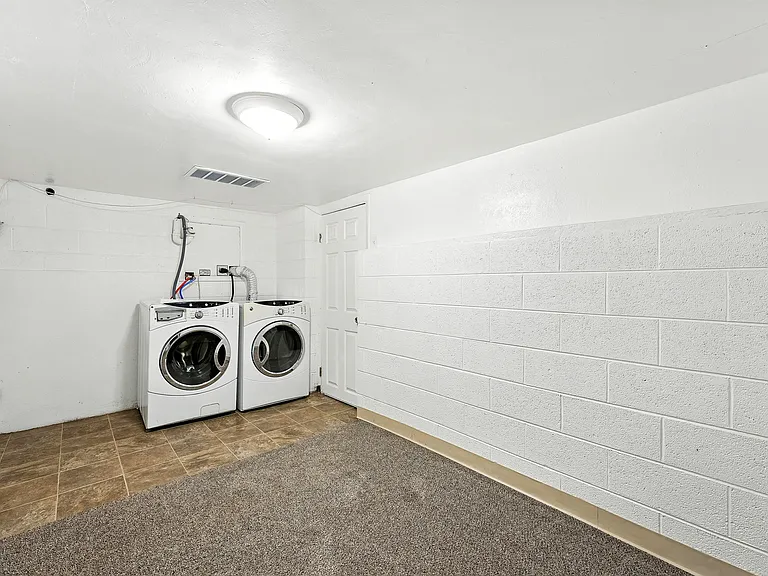 5631 W 16th Ave — Photo 23