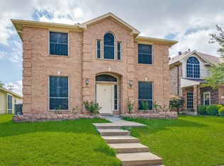 806 Orian Dr, Mesquite, TX 75181