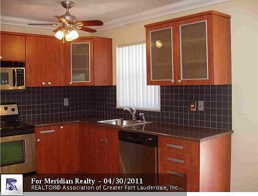2nd image of 307 SW 11th Ct