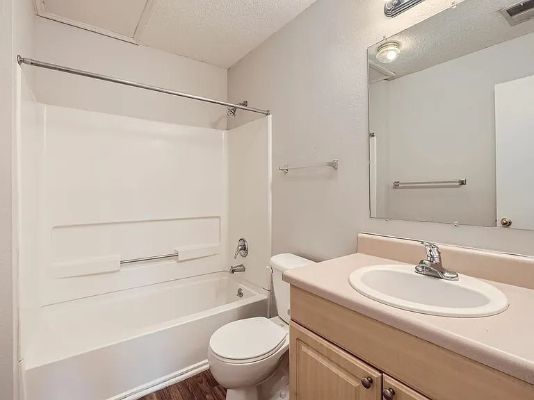 Rise Matthews Pointe — Photo 39