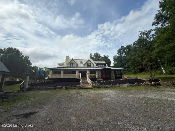800 Candlelight Ln, Louisville, KY 40214