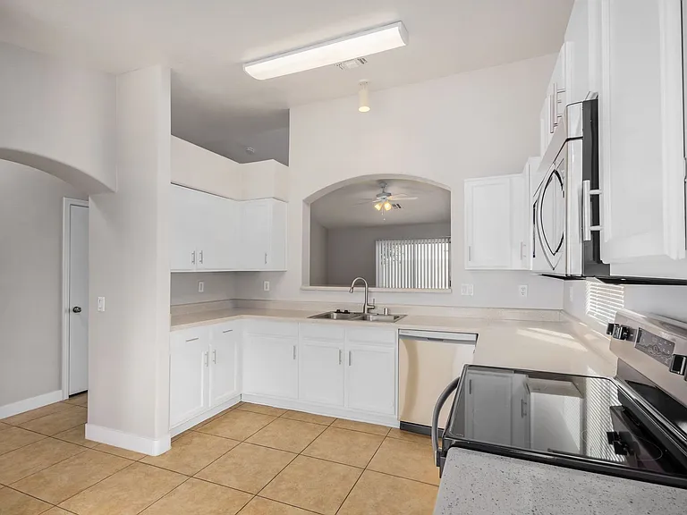 8520 W Palm Ln #1103 — Photo 10