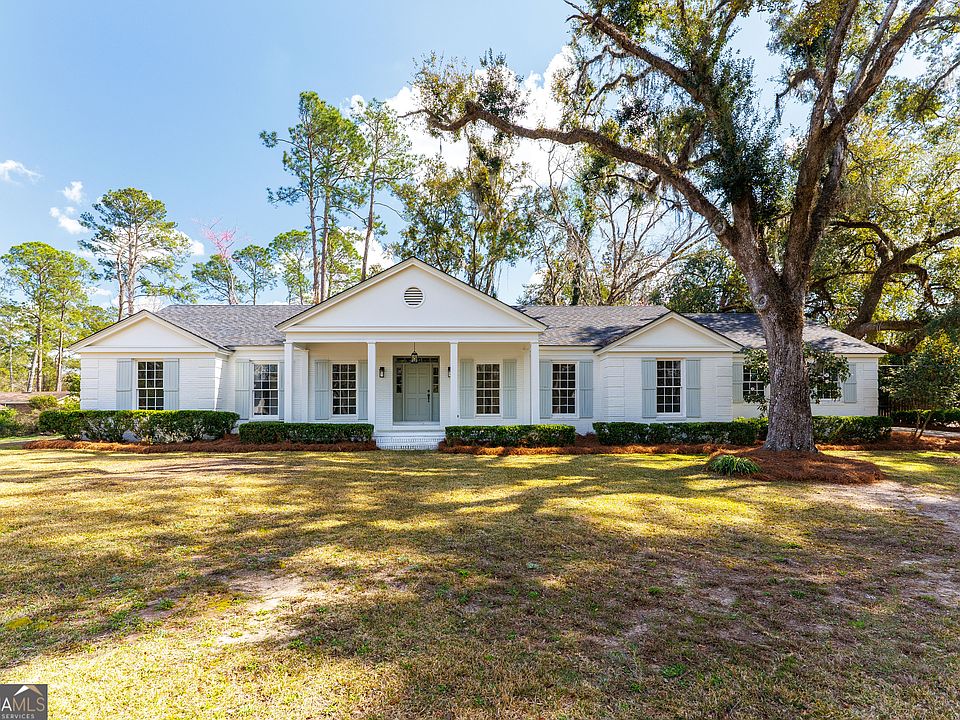 1st image of 2307 Riverhill Dr