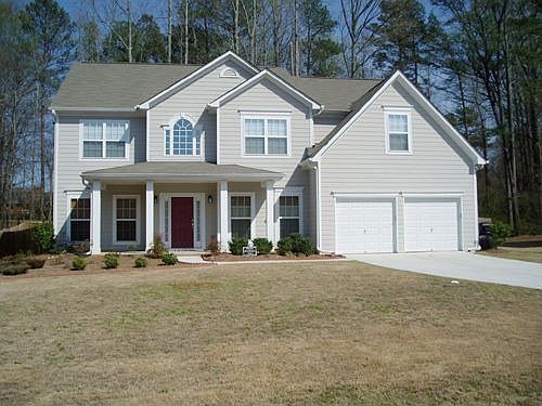Beautiful corner with leveled driveway.