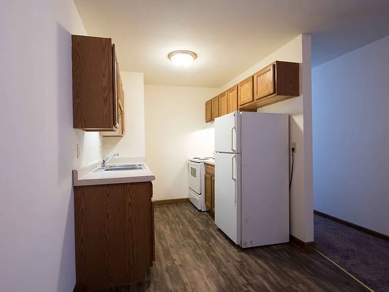 1311-1315 Fleetfoot Dr — Photo 7