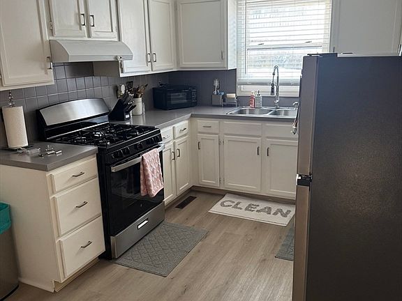 5th image of 200 Crescent St