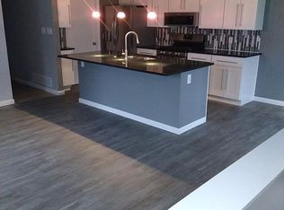 7955 Independence Dr APT B, Mentor, OH 44060