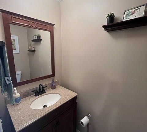 4th image of 207 Pinewood Dr #207