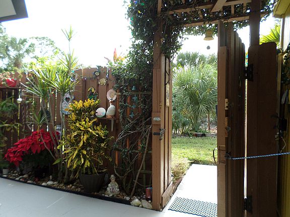 3rd image of 6031 SE Riverboat Drive #813