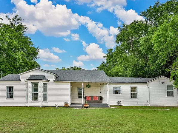 1520 Olive St, Gainesville, TX 76240