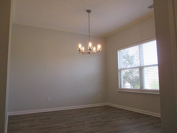 2nd image of 176 Acorn Falls Dr