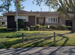 195 Pinewood Rd, Toms River, NJ 08753