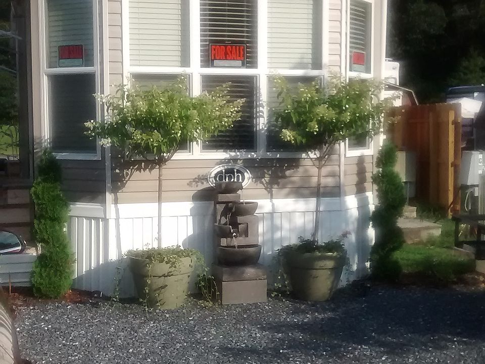 1st image of 17984 White Oak Ct