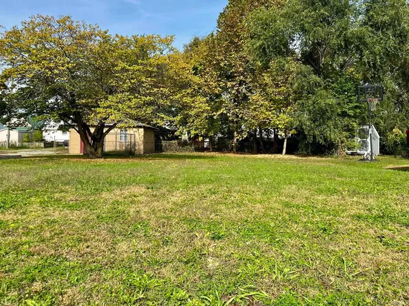 64 W 7th St, Peru, IN 46970