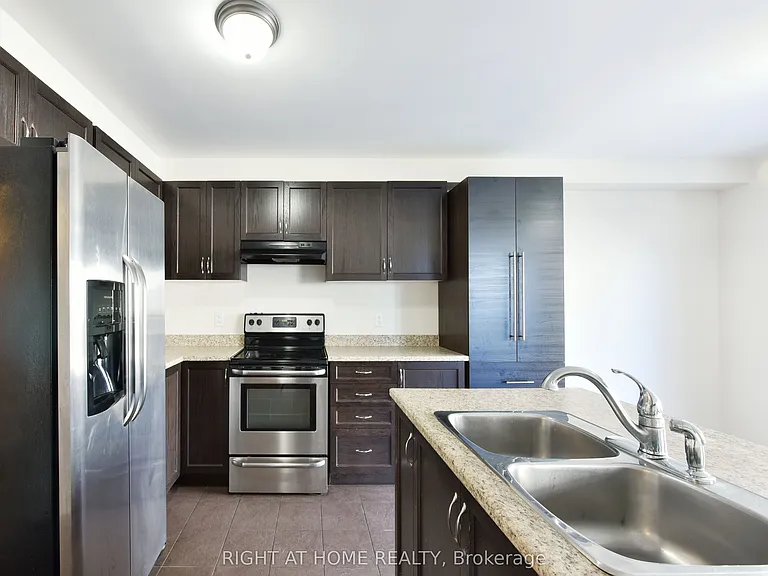 348 Gallantry Way — Photo 10