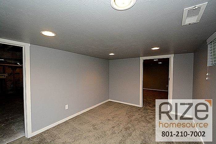 1st image of 1239 W Pacific Ave