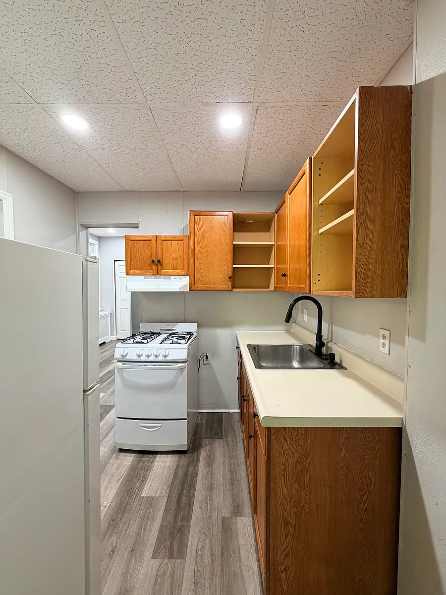 Building Photo - 144 Mercer St #1B
