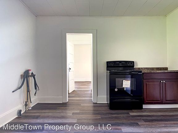 2nd image of 303 N 14th St #1/2