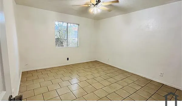 8200 Copper Ave NE #C — Photo 13