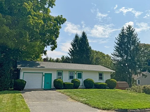 103 Vernon St, Greenfield, MA 01301