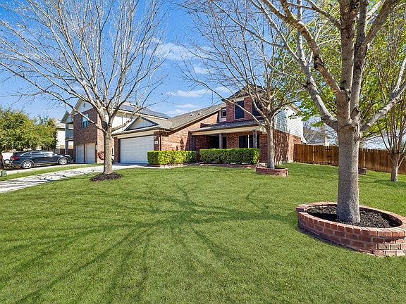 3rd image of 217 Inca Dove Ln