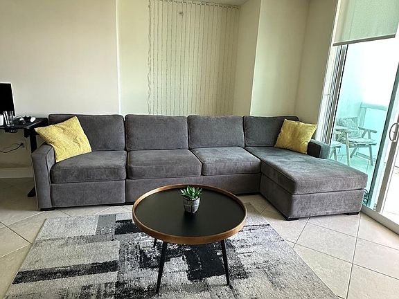 2nd image of 1800 N Bayshore Dr APT 3102