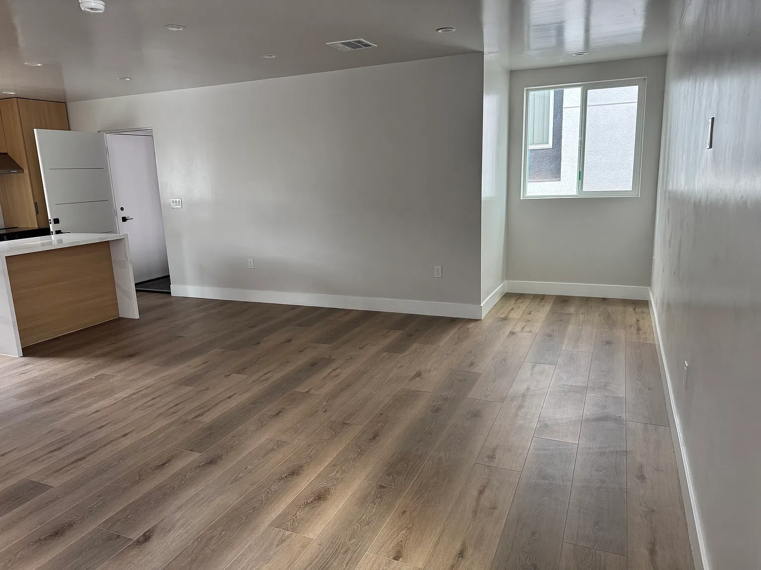 1 bed, 1.5 bath, 800 sqft, $3,100 — Photo 4