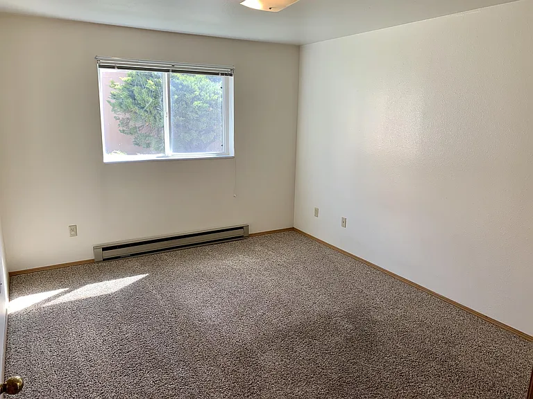 323 Janet St #1 — Photo 6
