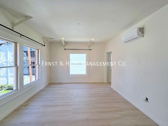 4th image of 321 Chestnut Ave APT 8