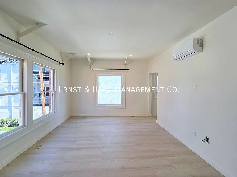 321 Chestnut Ave #8 — Photo 5