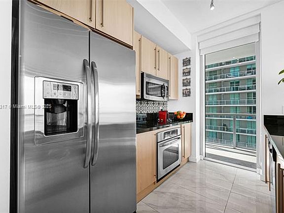 4th image of 1111 SW 1st Ave APT 2714