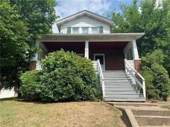 5708 Pontiac Dr, Export, PA 15632