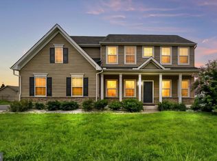 521 Lancelot Dr, Hampstead, MD 21074