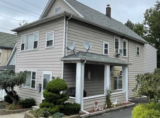 97 Kossuth St #2, Wallington, NJ 07057