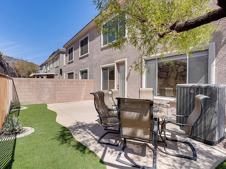 703 Principle Point Ave — Photo 14