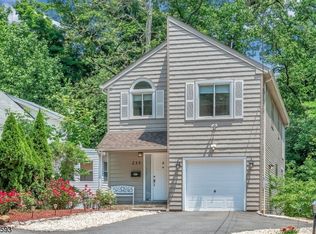 235 Mount Pleasant Ave, West Orange, NJ 07052