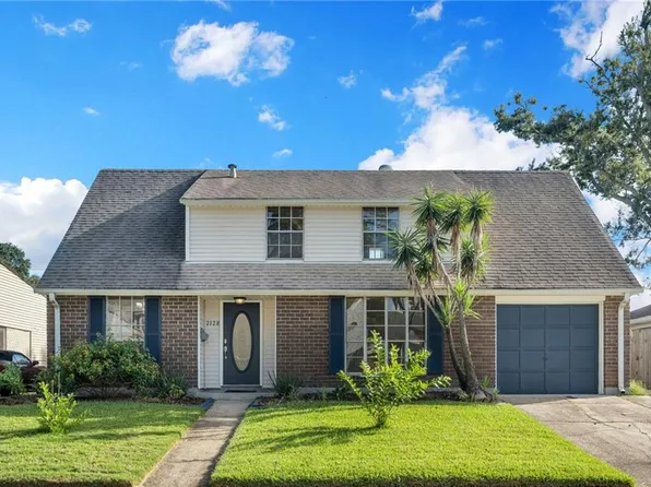 2128 Leslie St, Gretna, LA 70056