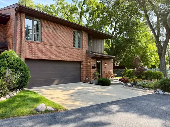 310 Boardwalk Pl #310, Park Ridge, IL 60068